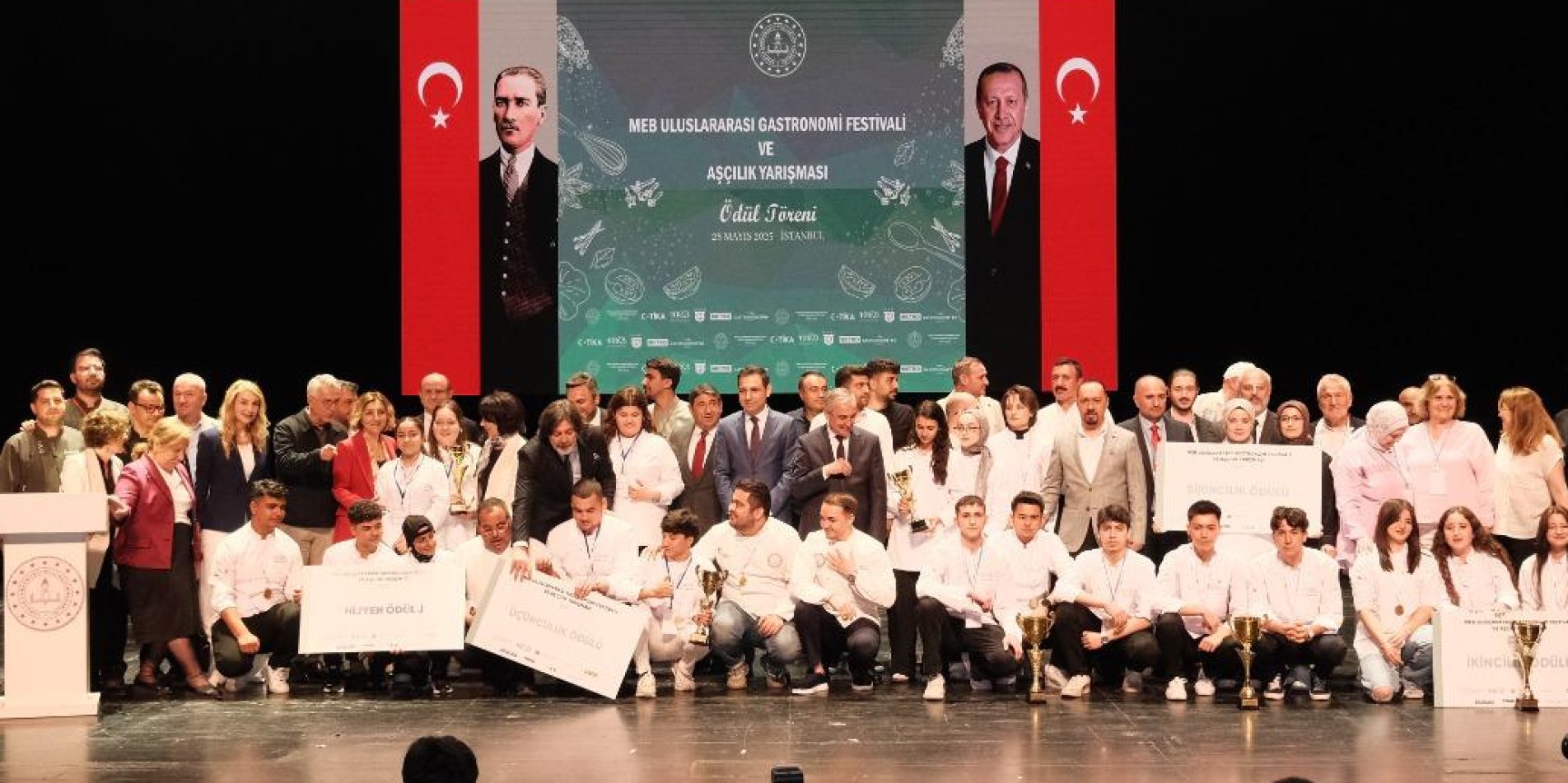 MEB ULUSLARARASI GASTRONOMİ FESTİVALİ VE AŞÇILIK YARIŞMASI'NIN ÖDÜL TÖRENİ GERÇEKLEŞTİRİLDİ